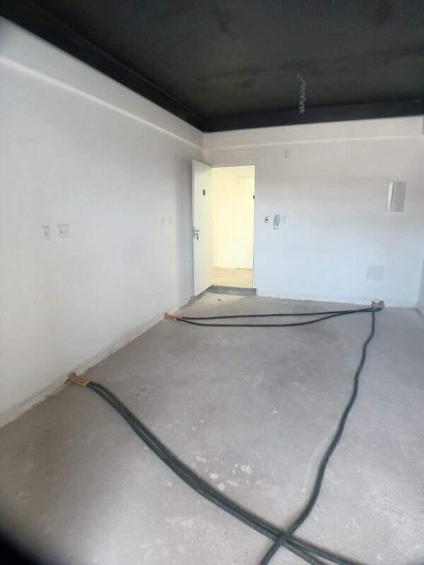 Sala, Milionários, 0 Quarto, 0 Vaga