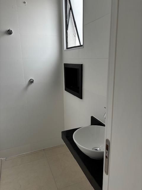 Apartamento, Floresta, 2 Quartos, 1 Vaga, 2 Suítes