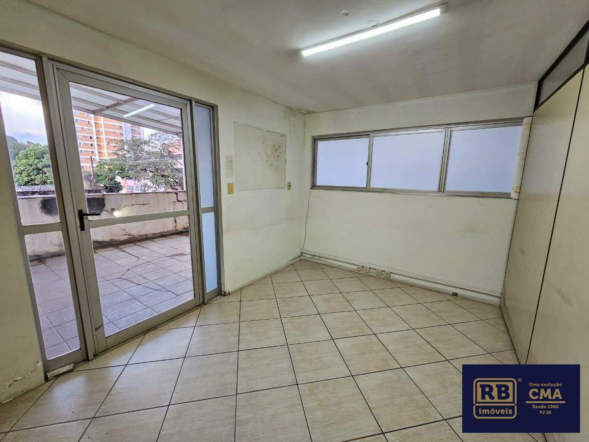 Sala, Barro Preto, 0 Quarto, 4 Vagas