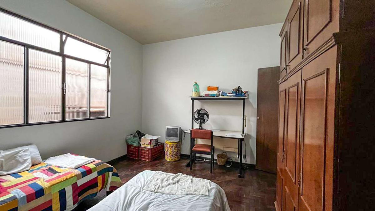 Casa, Santa Terezinha, 4 Quartos, 5 Vagas, 1 Suíte