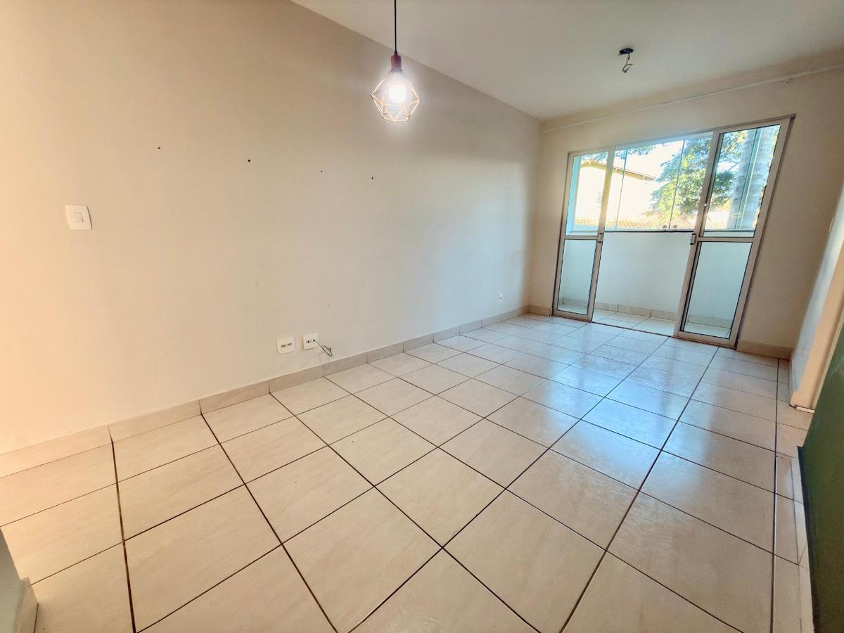 Apartamento, Santa Mônica, 2 Quartos, 1 Vaga