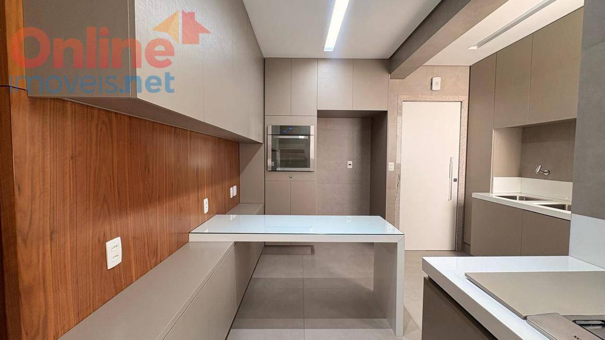 Apartamento, Lourdes, 3 Quartos, 0 Vaga, 1 Suíte