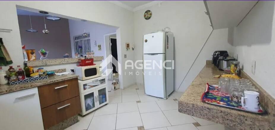 Casa, São Gonçalo, 3 Quartos, 0 Vaga, 1 Suíte