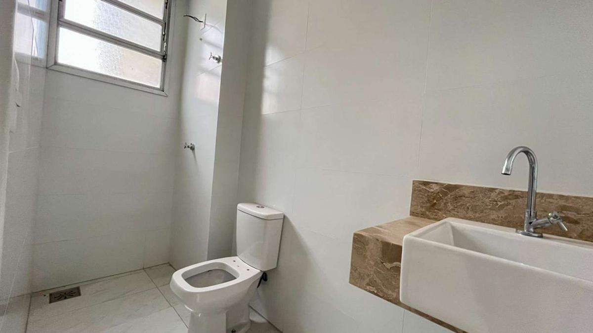 Apartamento, Centro, 2 Quartos, 0 Vaga, 1 Suíte