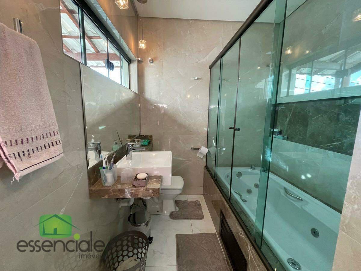 Casa, Conjunto Água Branca, 3 Quartos, 2 Vagas, 1 Suíte
