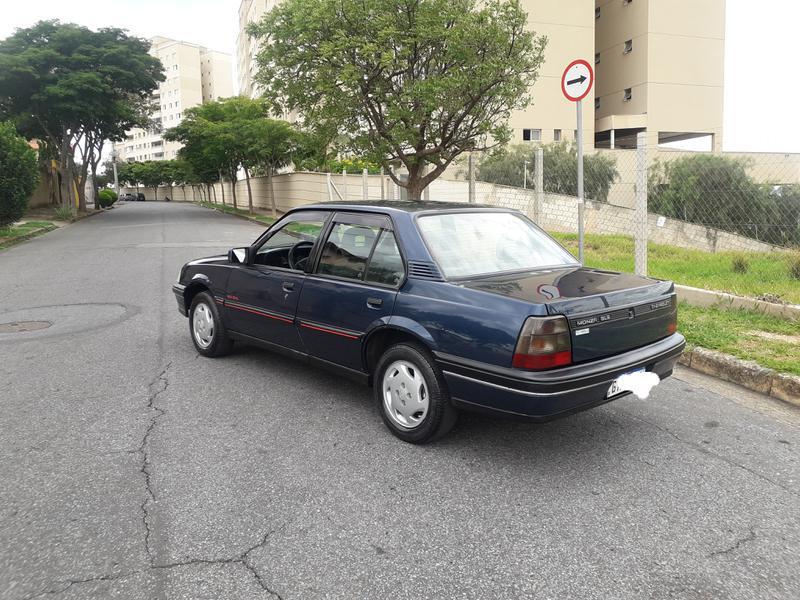Chevrolet Monza Gls/ Hi-tech 2.0 Efi 2p e 4p