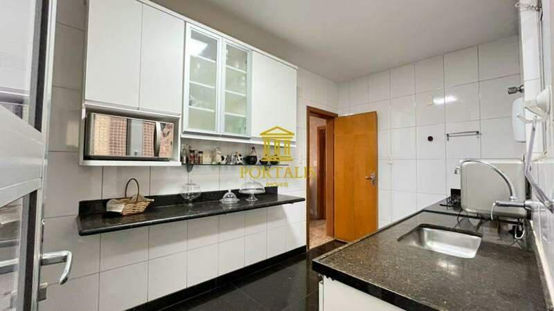 Apartamento, Castelo, 3 Quartos, 2 Vagas, 1 Suíte