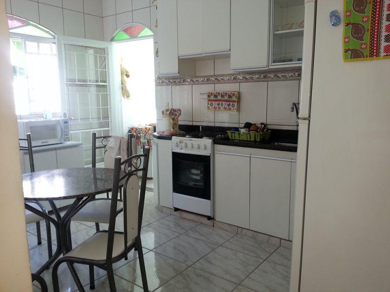 Casa, Braúnas, 3 Quartos, 2 Vagas, 1 Suíte