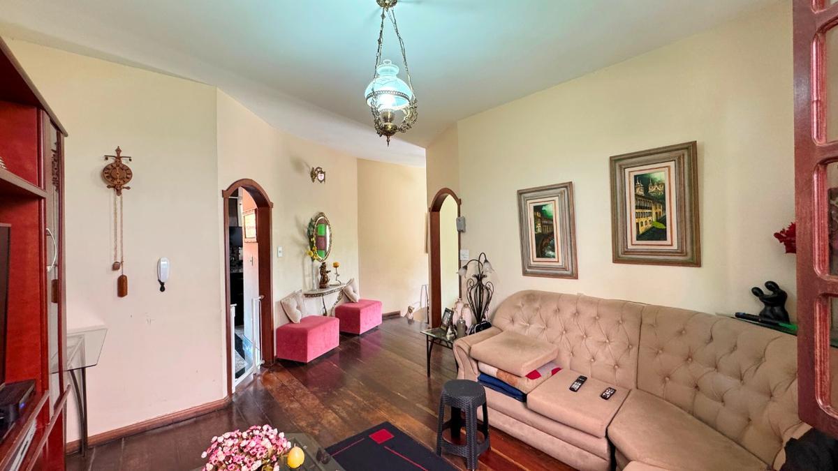 Casa, Planalto, 4 Quartos, 3 Vagas, 2 Suítes