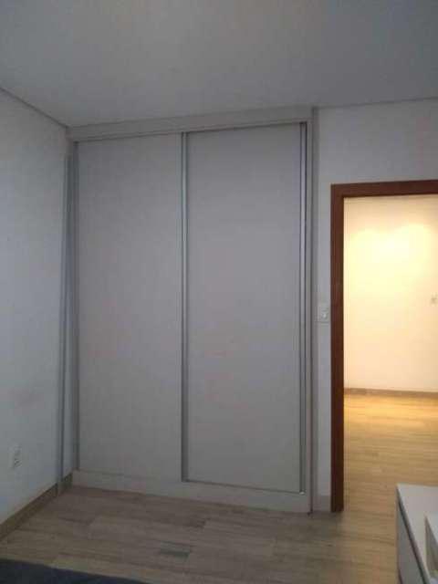Casa, Cabral, 3 Quartos, 3 Vagas, 1 Suíte