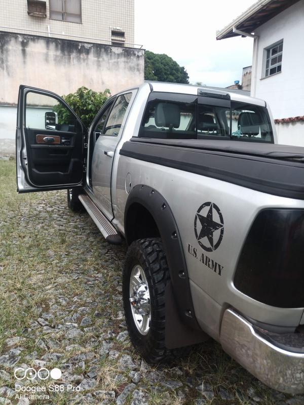 Ram 2500 Laramie 6.7 Tdi CD 4x4 Diesel