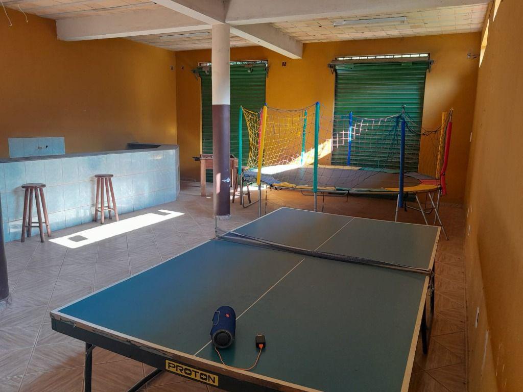 Fazenda, Pompeu, 5 Quartos, 2 Vagas
