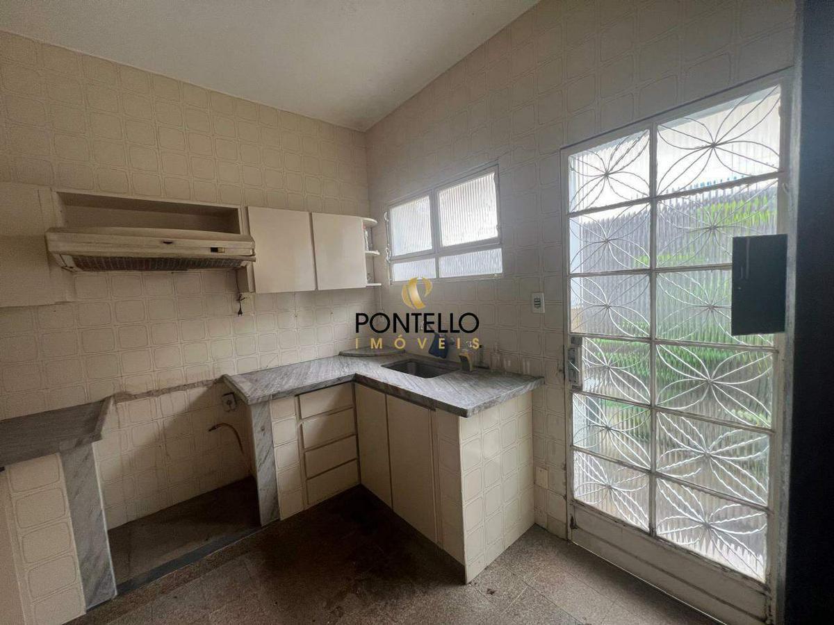 Casa, Jardim Arizona, 3 Quartos, 2 Vagas, 1 Suíte