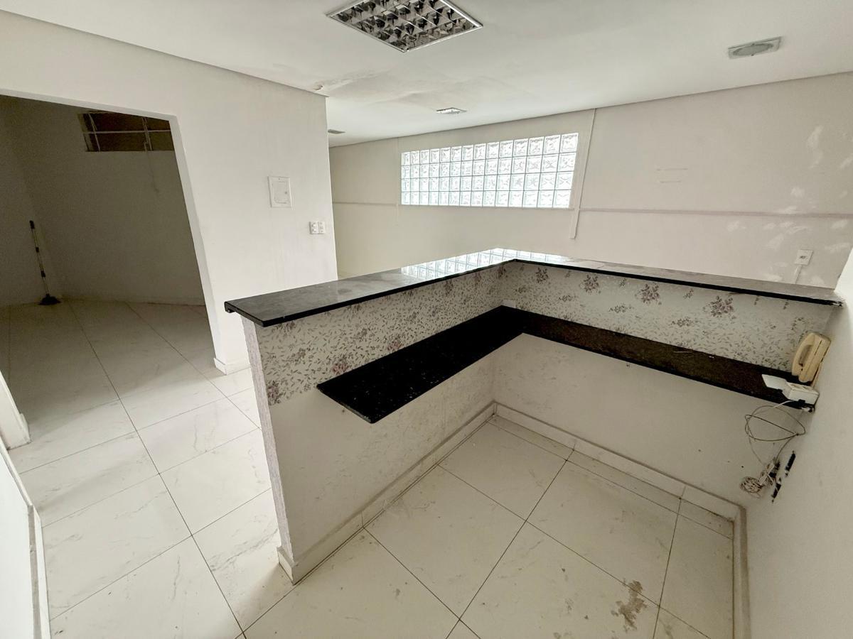 Sala, Santa Mônica, 0 Quarto, 0 Vaga