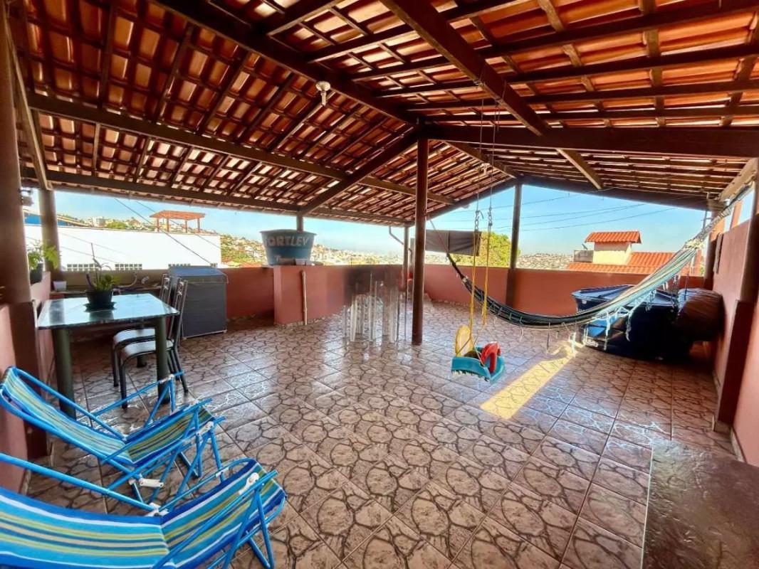 Casa, Teixeira Dias (barreiro), 3 Quartos, 3 Vagas