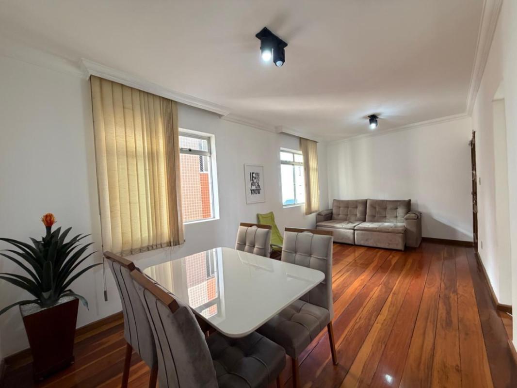 Apartamento, Sagrada Família, 2 Quartos, 1 Vaga, 1 Suíte