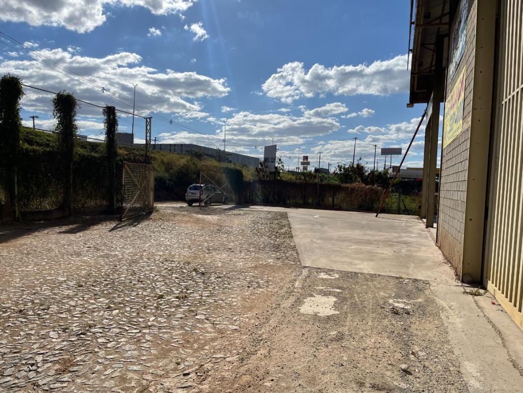 Galpão, Morada Nova, 0 Quarto, 20 Vagas