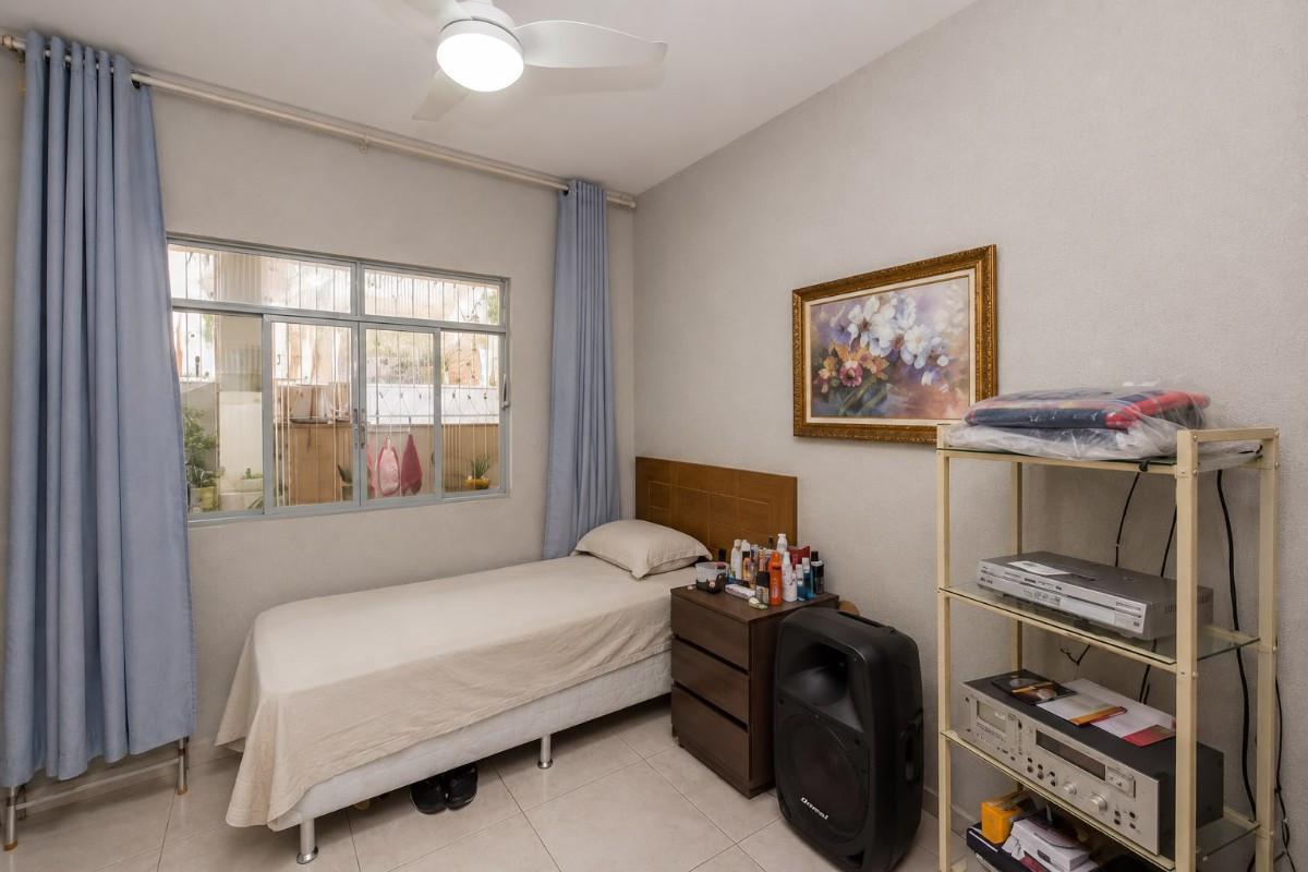 Casa, Cinquentenário, 3 Quartos, 2 Vagas, 1 Suíte