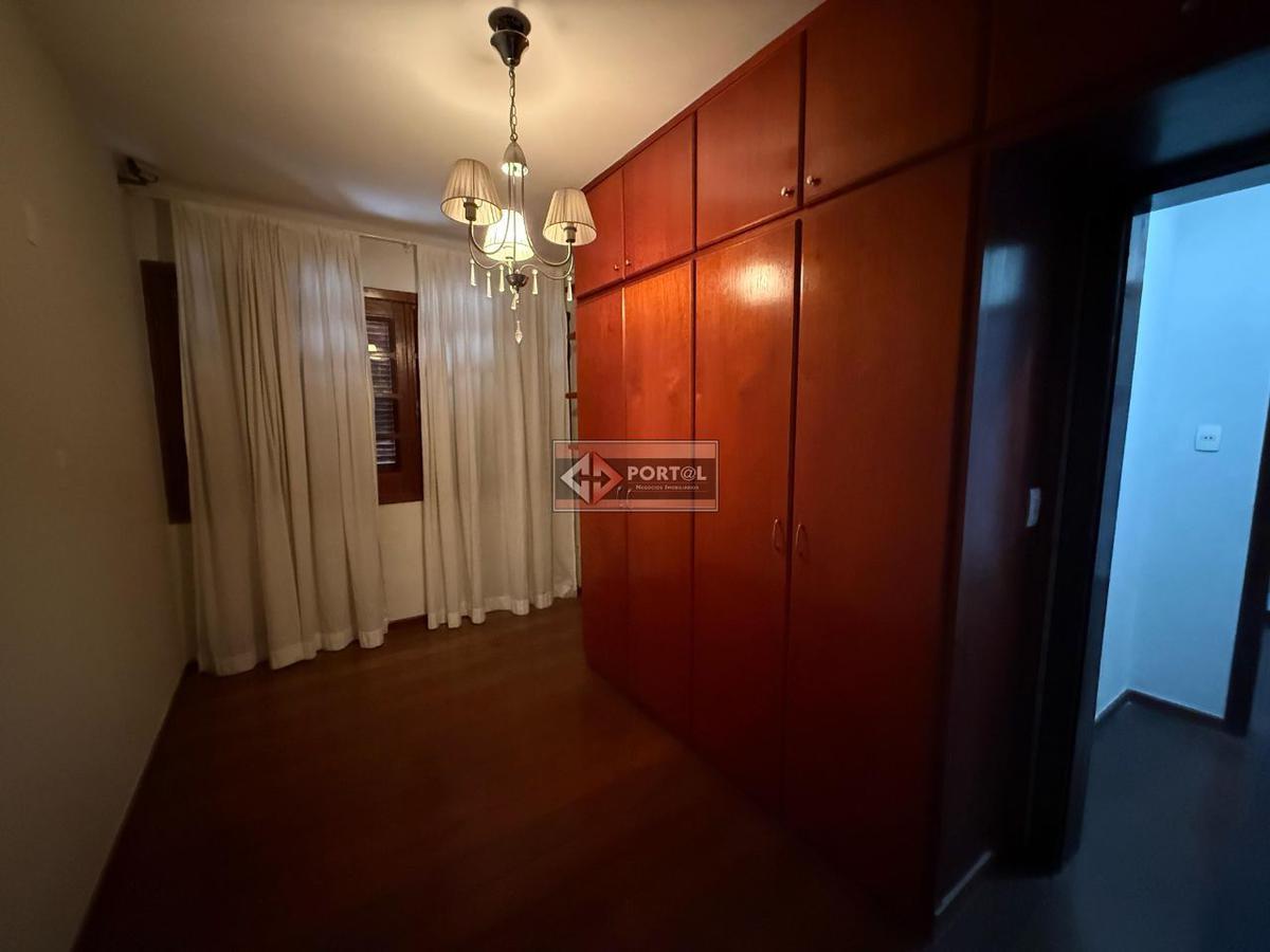 Casa Comercial, Itapoã, 5 Quartos, 4 Vagas, 2 Suítes