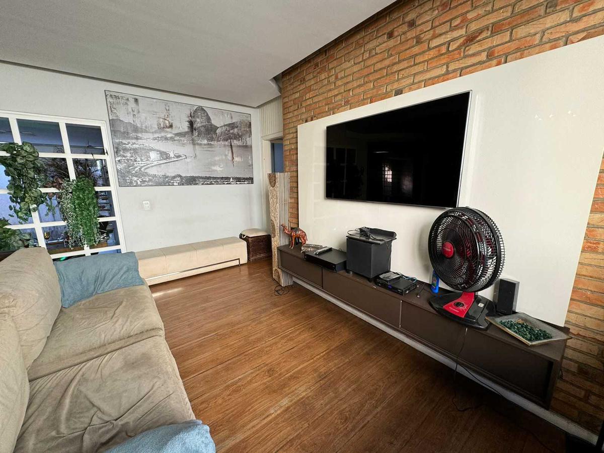 Casa, São José, 4 Quartos, 4 Vagas, 2 Suítes