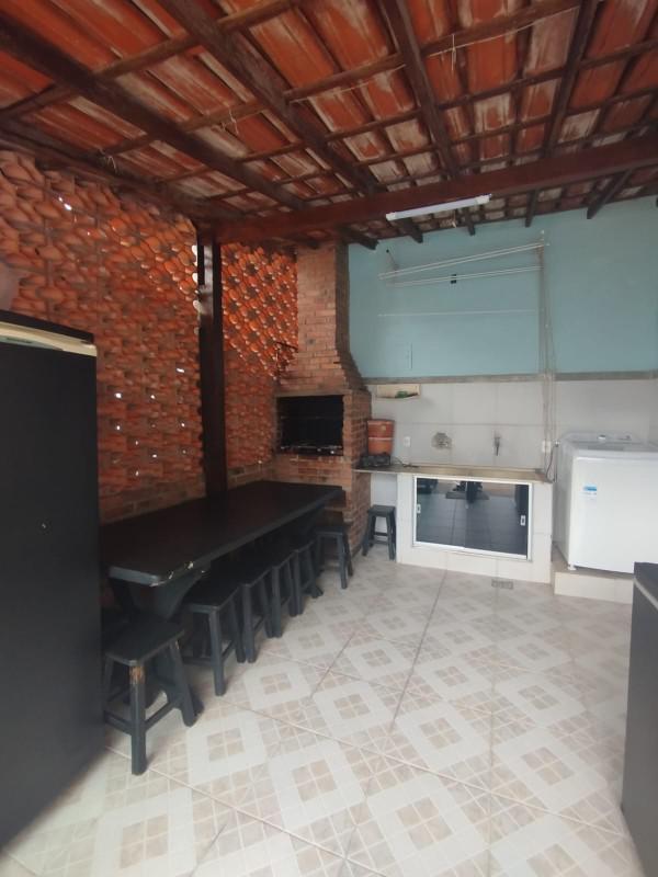 Casa, Castelo, 3 Quartos, 4 Vagas, 1 Suíte