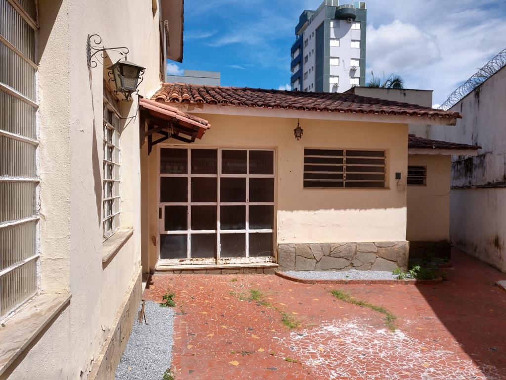 Casa, Gutierrez, 5 Quartos, 4 Vagas, 1 Suíte