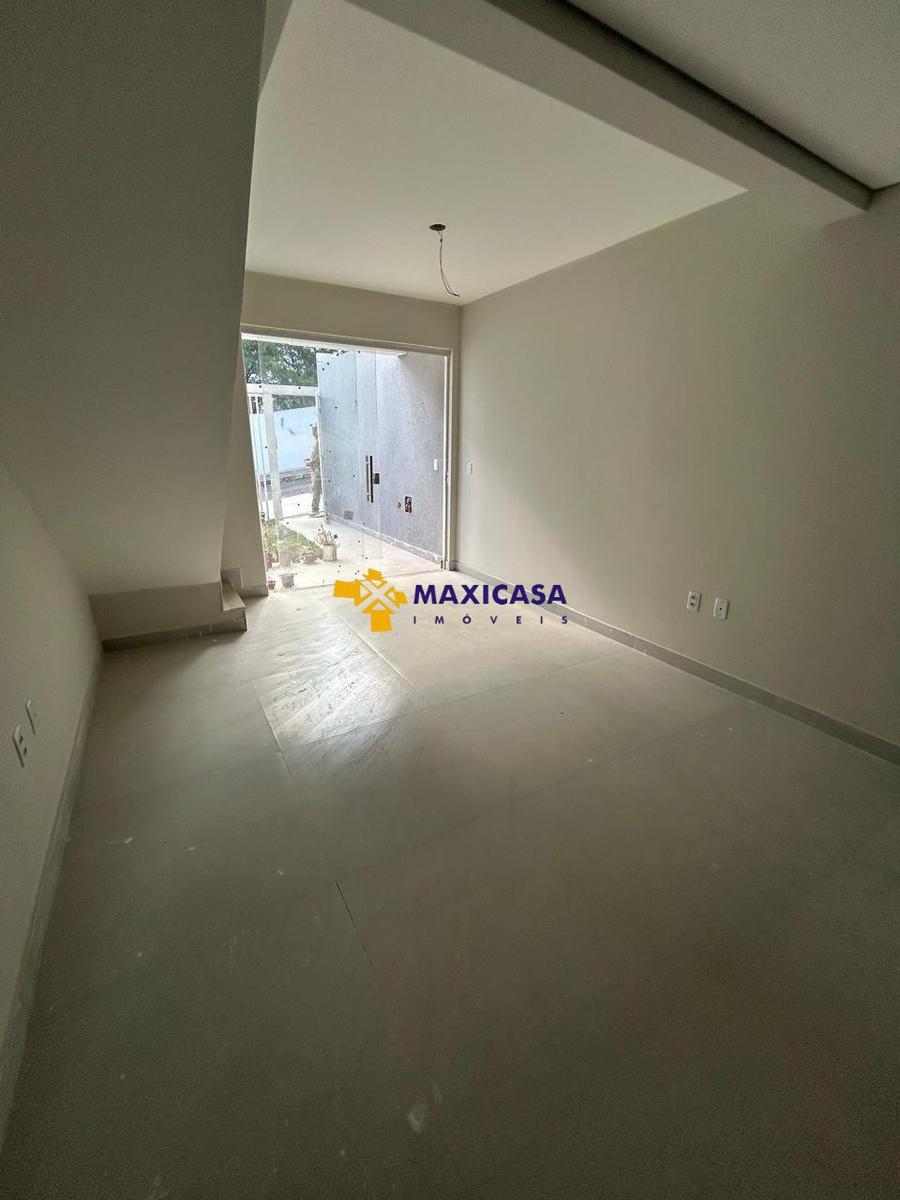 Casa, Planalto, 2 Quartos, 1 Vaga, 1 Suíte