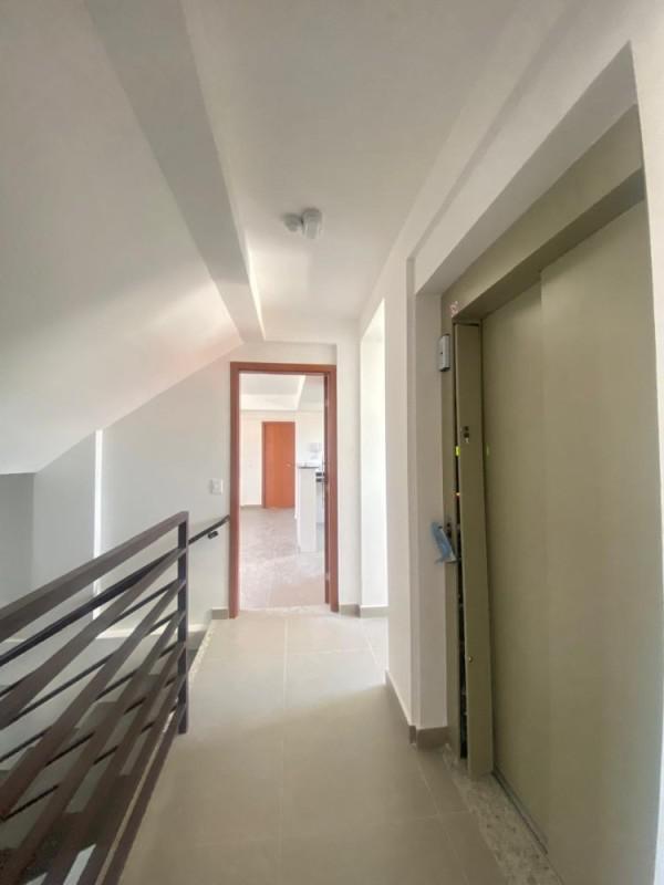 Cobertura, Tirol (barreiro), 3 Quartos, 2 Vagas, 1 Suíte