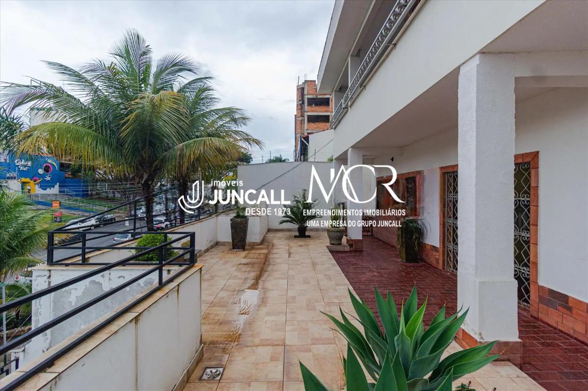 Casa, Castelo, 5 Quartos, 2 Vagas, 1 Suíte