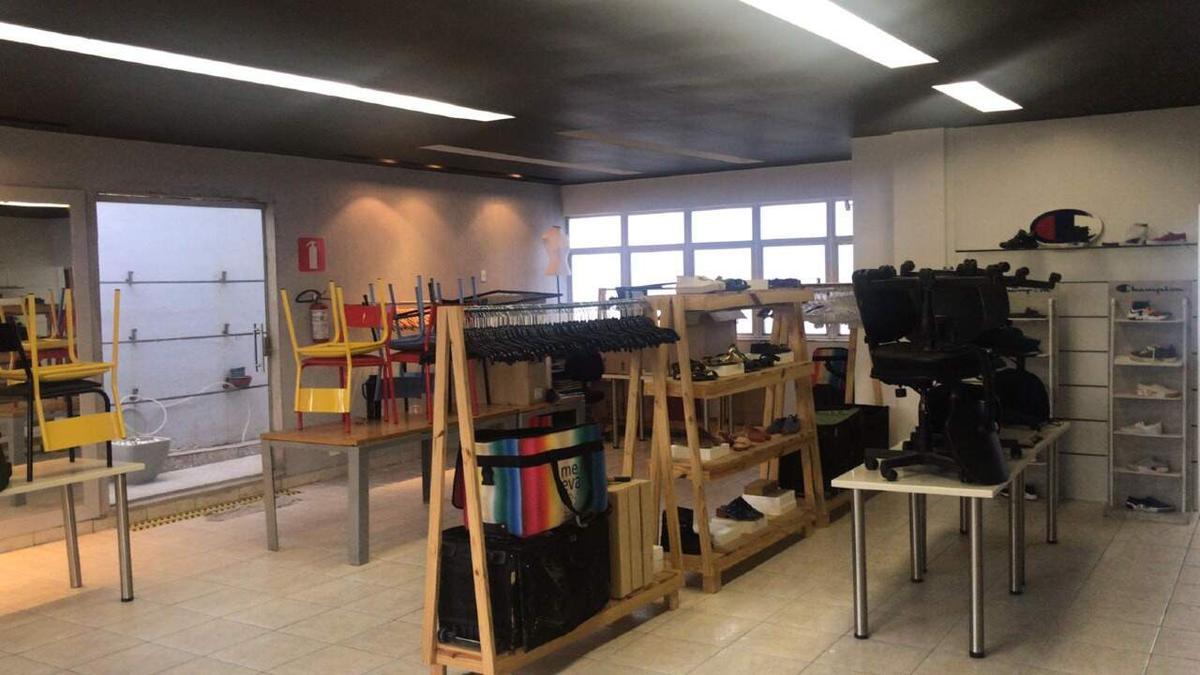 Sala, São Pedro, 0 Quarto, 1 Vaga