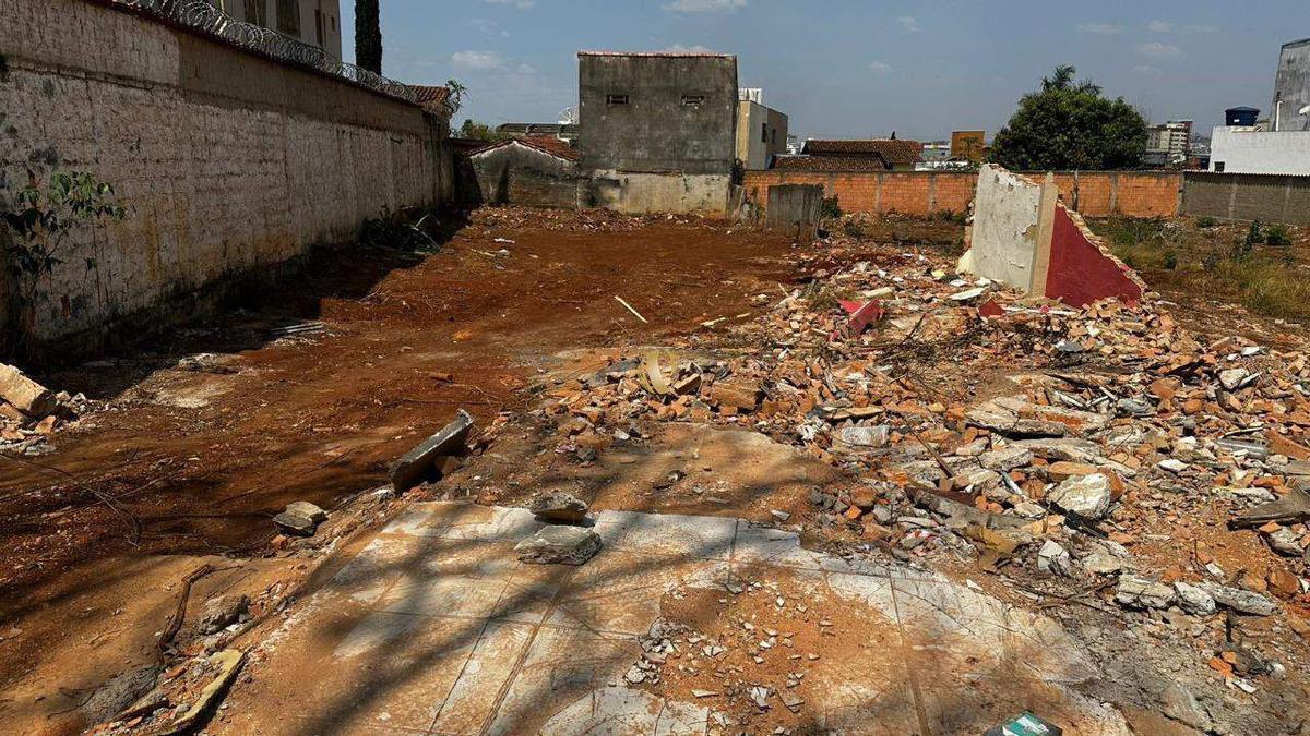 Lote, Santa Luzia, 0 Quarto, 0 Vaga