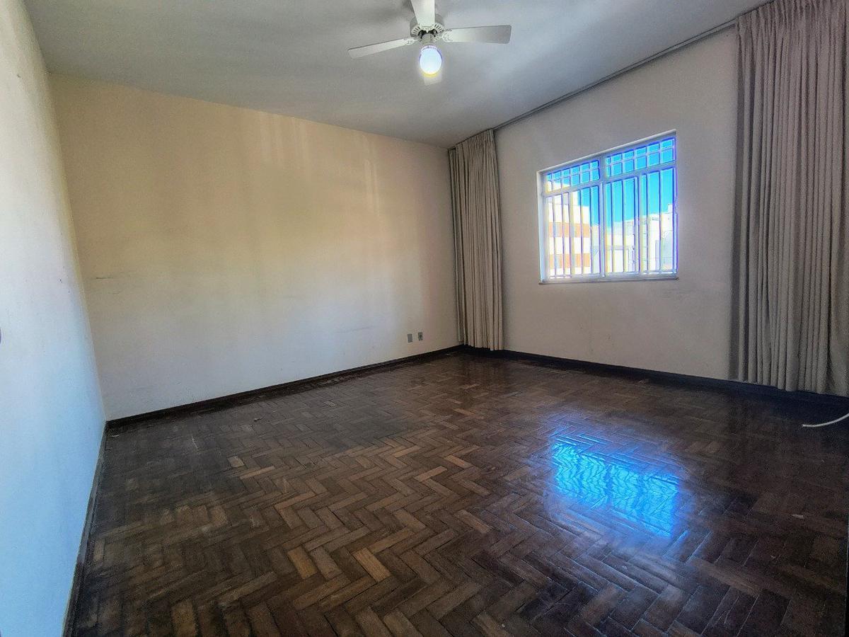 Casa Comercial, União, 0 Quarto, 2 Vagas