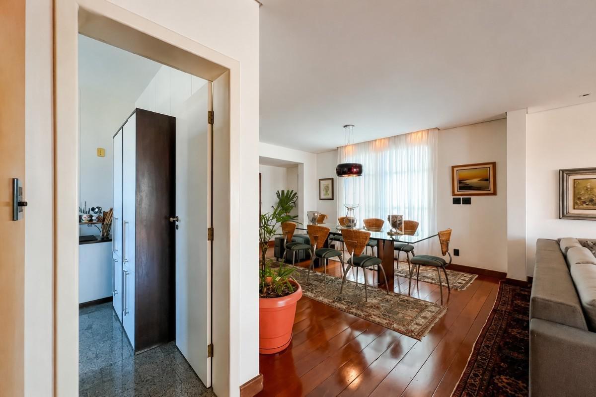 Apartamento, Luxemburgo, 4 Quartos, 4 Vagas, 2 Suítes