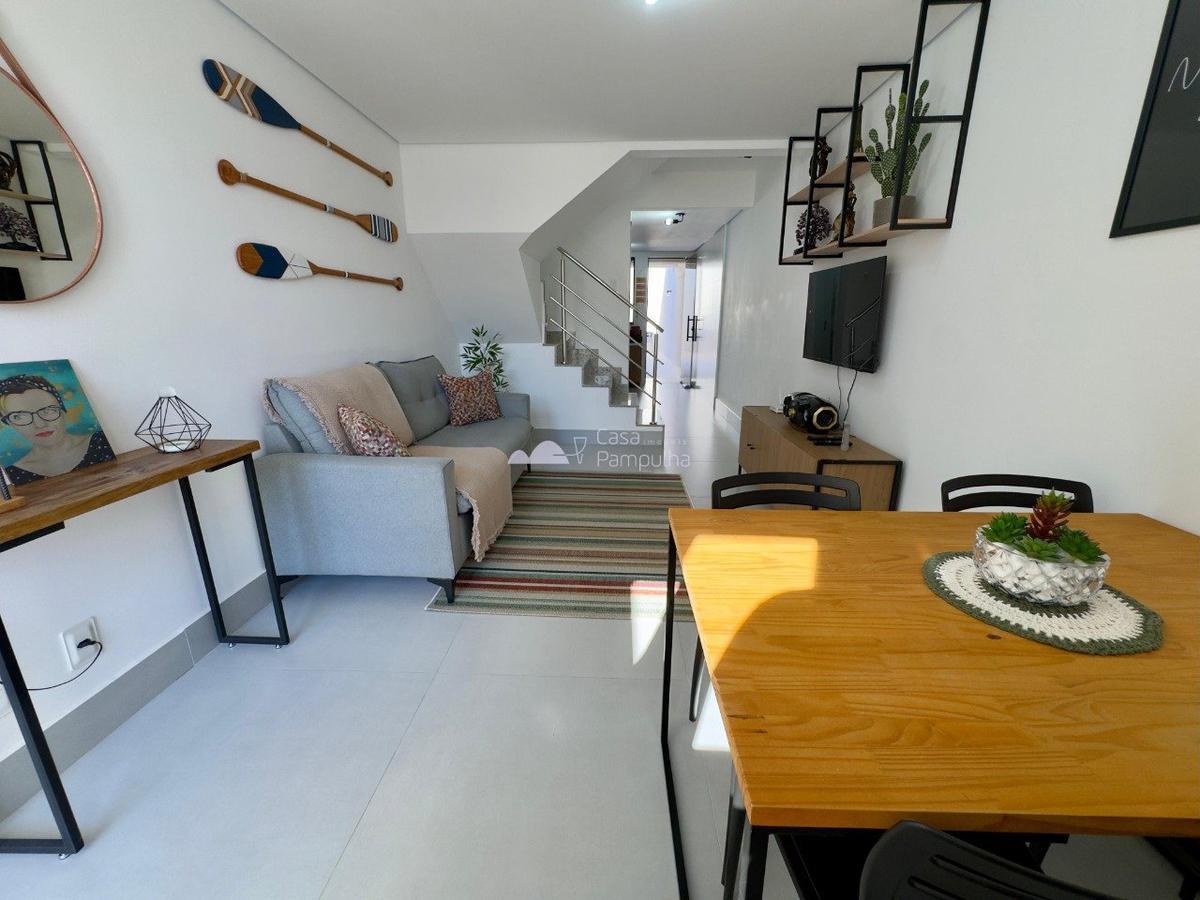 Casa, Santa Mônica, 2 Quartos, 2 Vagas, 2 Suítes