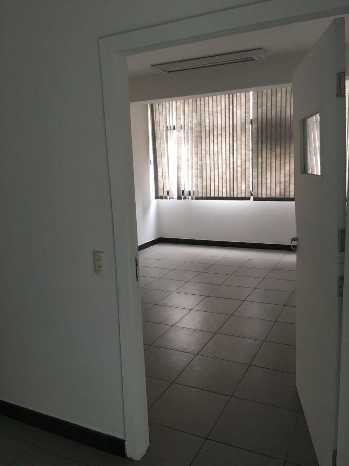 Andar, Estoril, 0 Quarto, 5 Vagas