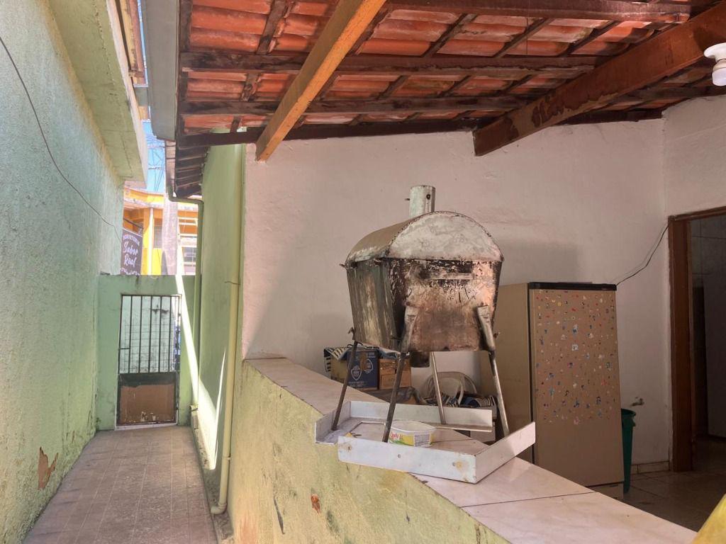 Casa, Centro, 3 Quartos, 0 Vaga