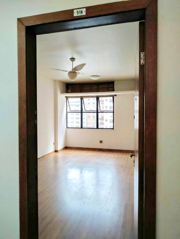 Sala, Centro