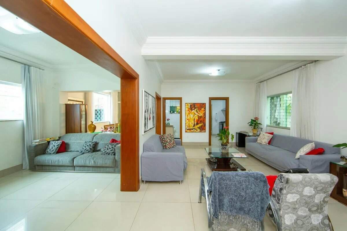Casa, Prado, 5 Quartos, 6 Vagas, 2 Suítes