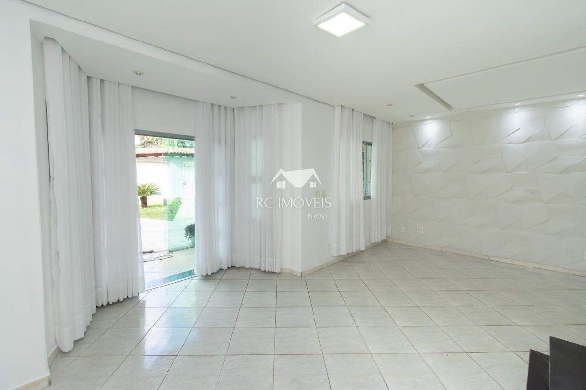 Casa, Milionários, 4 Quartos, 11 Vagas, 1 Suíte