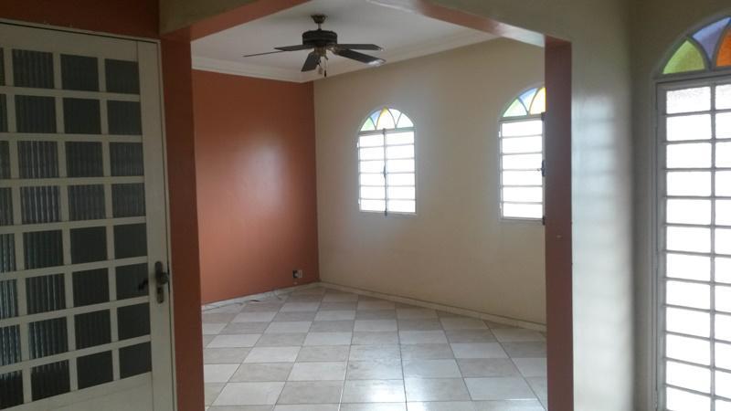 Casa, Vila Clóris, 3 Quartos, 4 Vagas, 1 Suíte