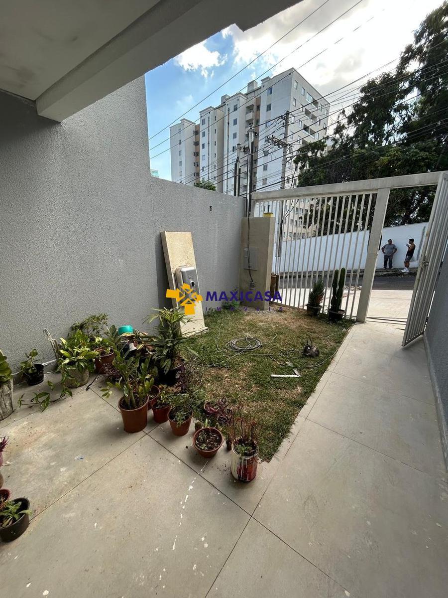 Casa, Planalto, 2 Quartos, 1 Vaga, 1 Suíte