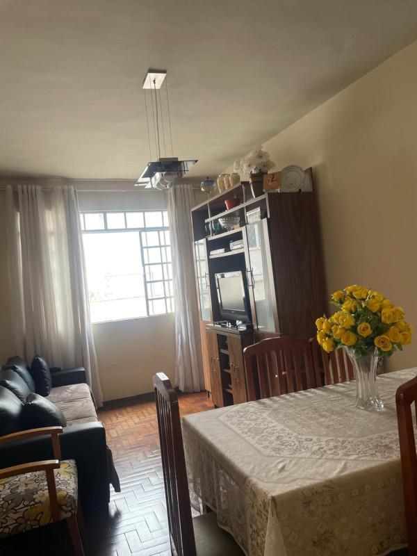 Apartamento, Sagrada Família, 2 Quartos, 1 Vaga