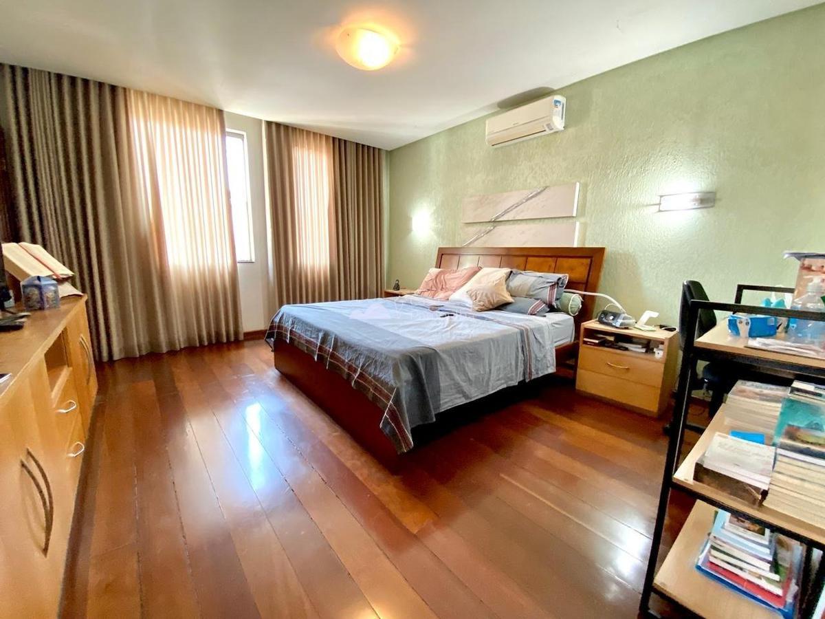 Casa, Santa Branca, 4 Quartos, 3 Vagas, 3 Suítes