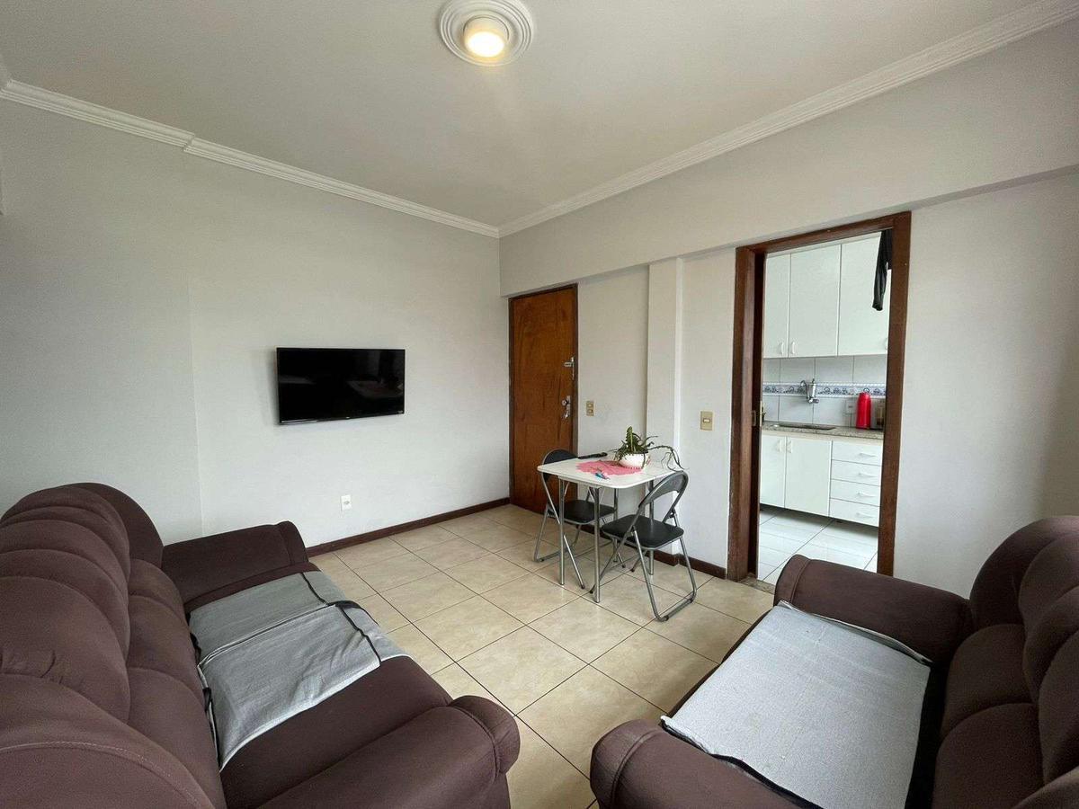 Apartamento, Floresta, 2 Quartos, 1 Vaga
