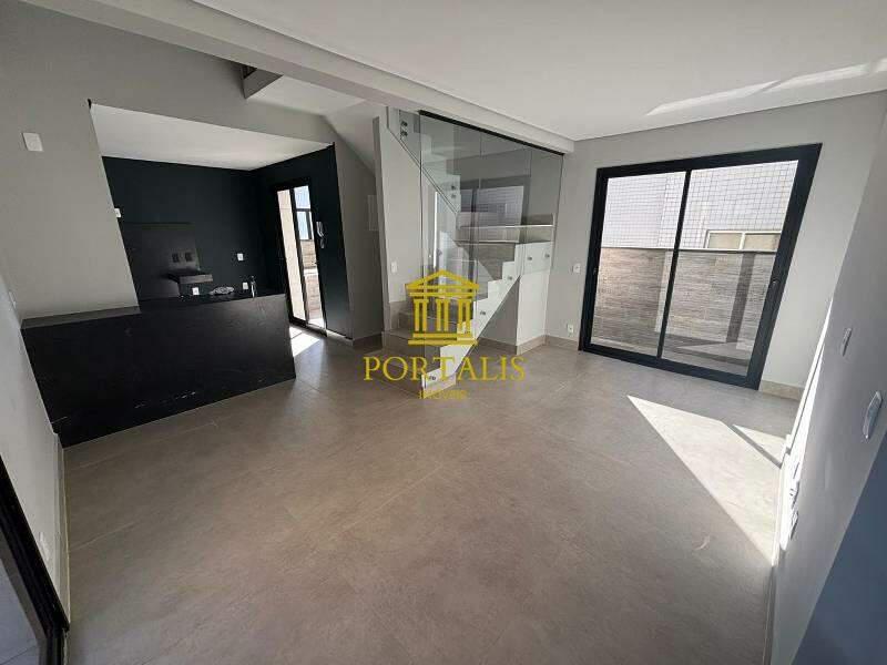 Cobertura, Serra, 2 Quartos, 3 Vagas, 2 Suítes