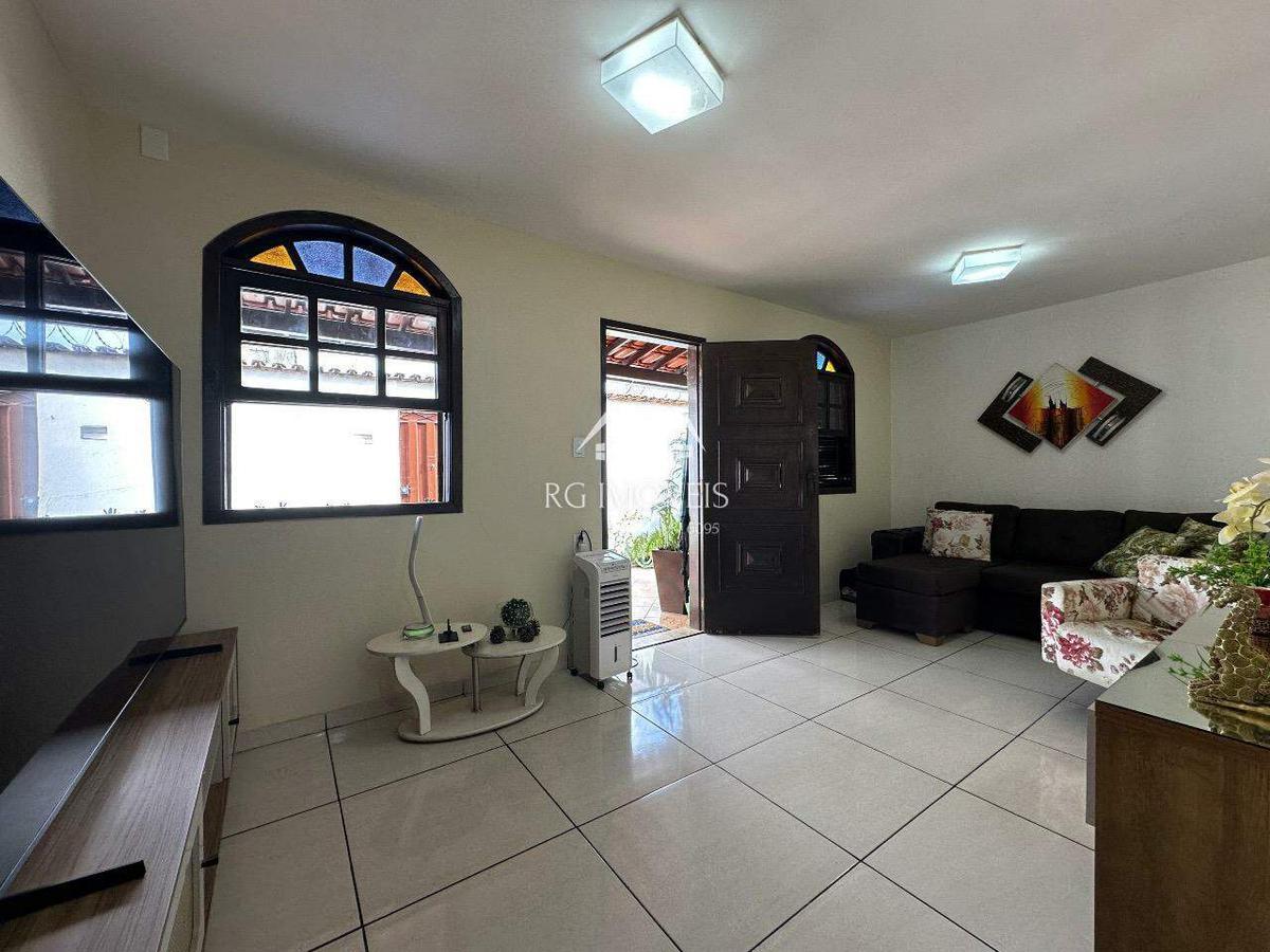 Casa, Conjunto Ademar Maldonado, 4 Quartos, 3 Vagas, 1 Suíte