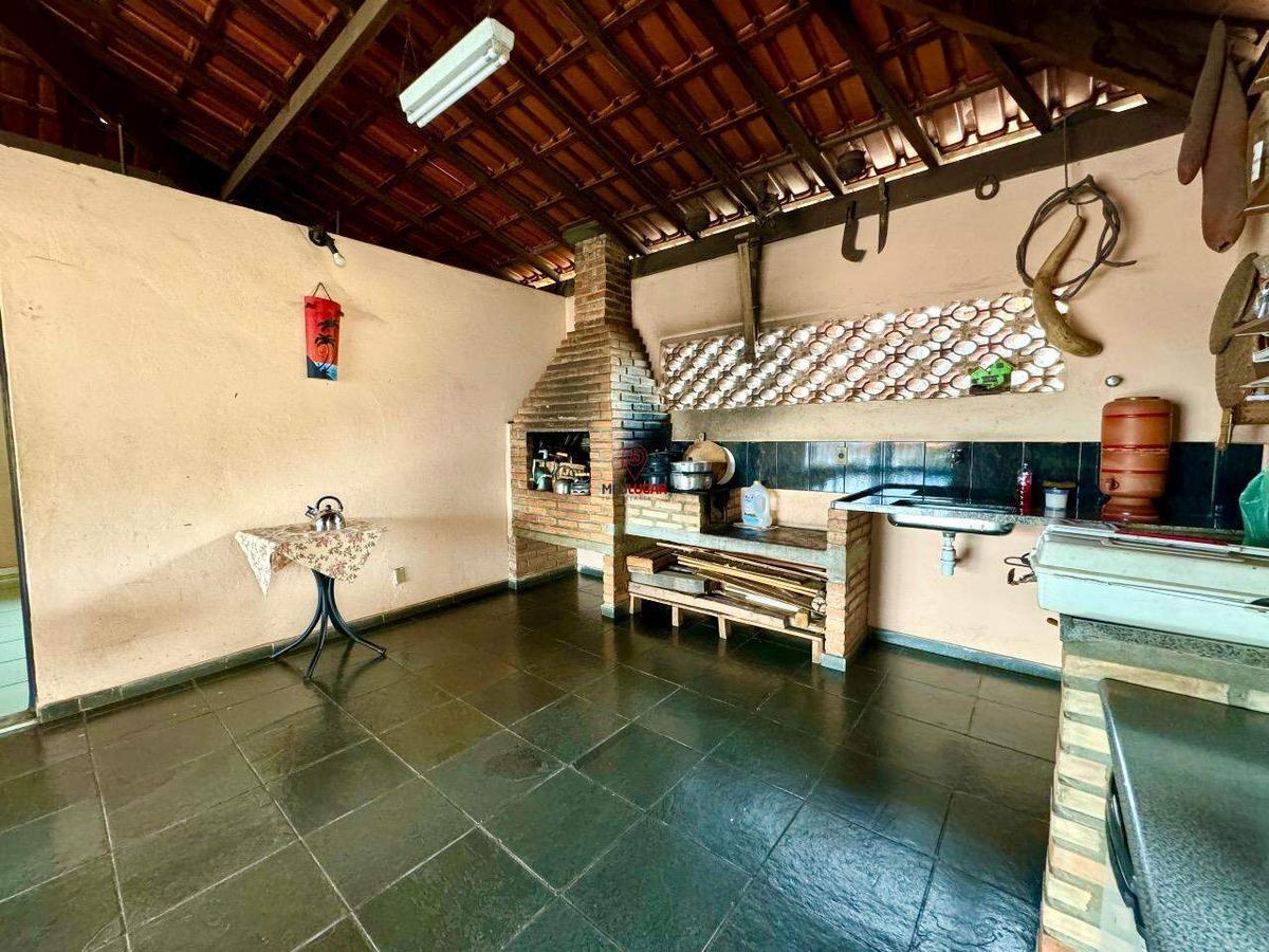 Casa, Tirol, 3 Quartos, 3 Vagas, 1 Suíte