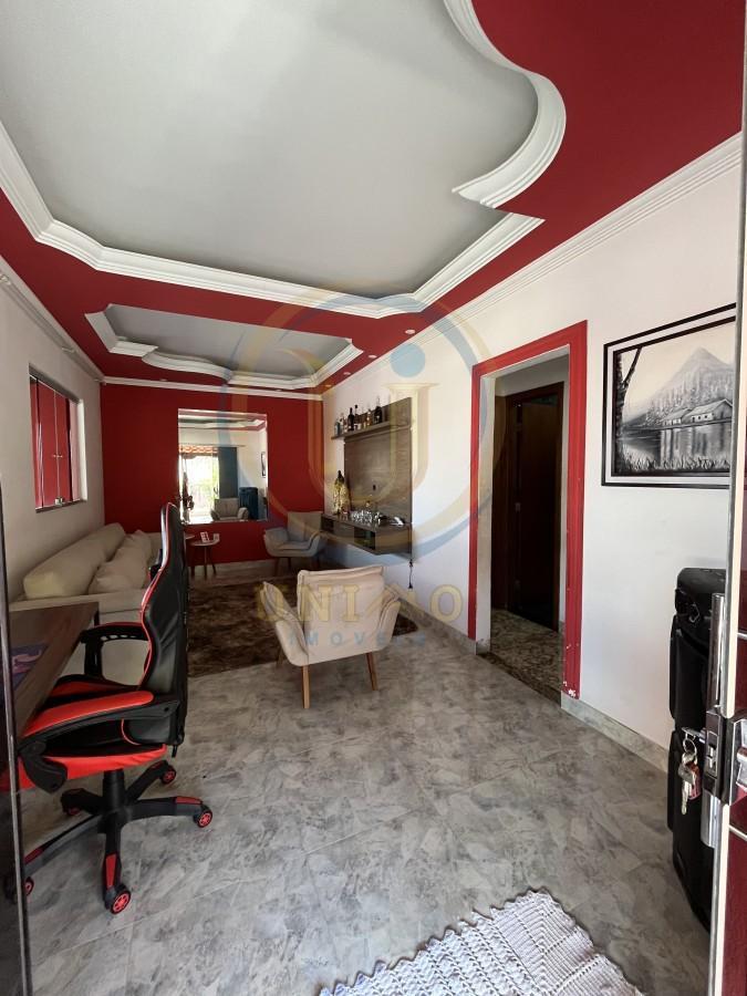 Casa, Monte Carlo, 5 Quartos, 2 Vagas, 1 Suíte
