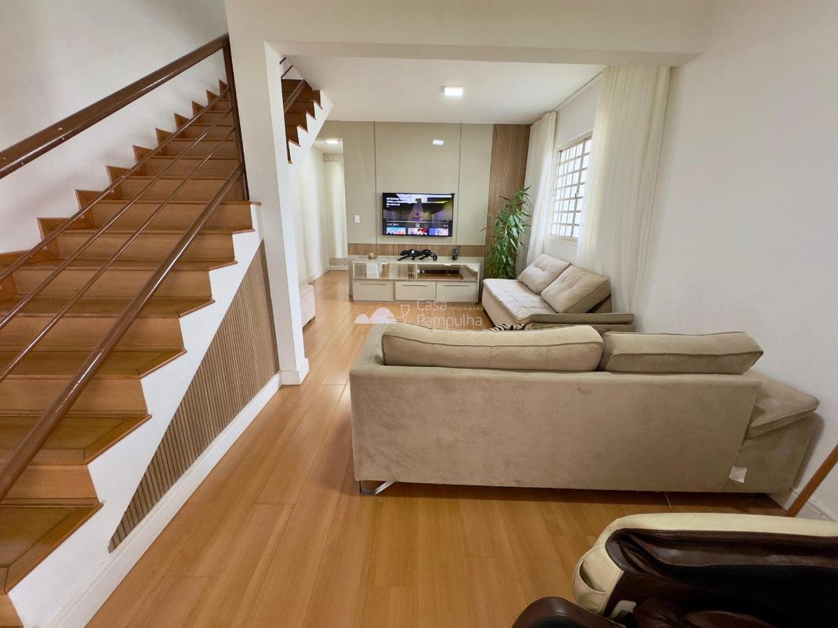 Casa, Trevo, 3 Quartos, 8 Vagas, 1 Suíte