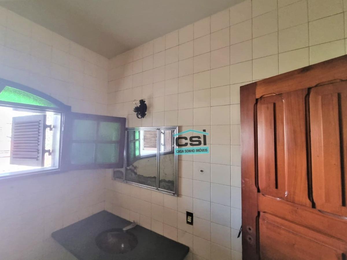 Casa, Cachoeirinha, 4 Quartos, 6 Vagas, 1 Suíte